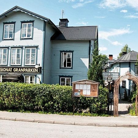 Hotel Pensionat Granparken Norrtälje Esterno foto