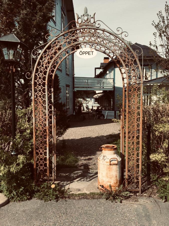 Hotel Pensionat Granparken Norrtälje Esterno foto