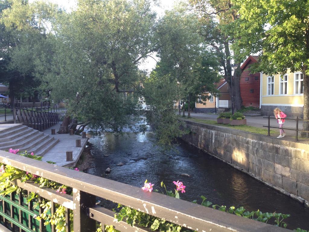 Hotel Pensionat Granparken Norrtälje Esterno foto