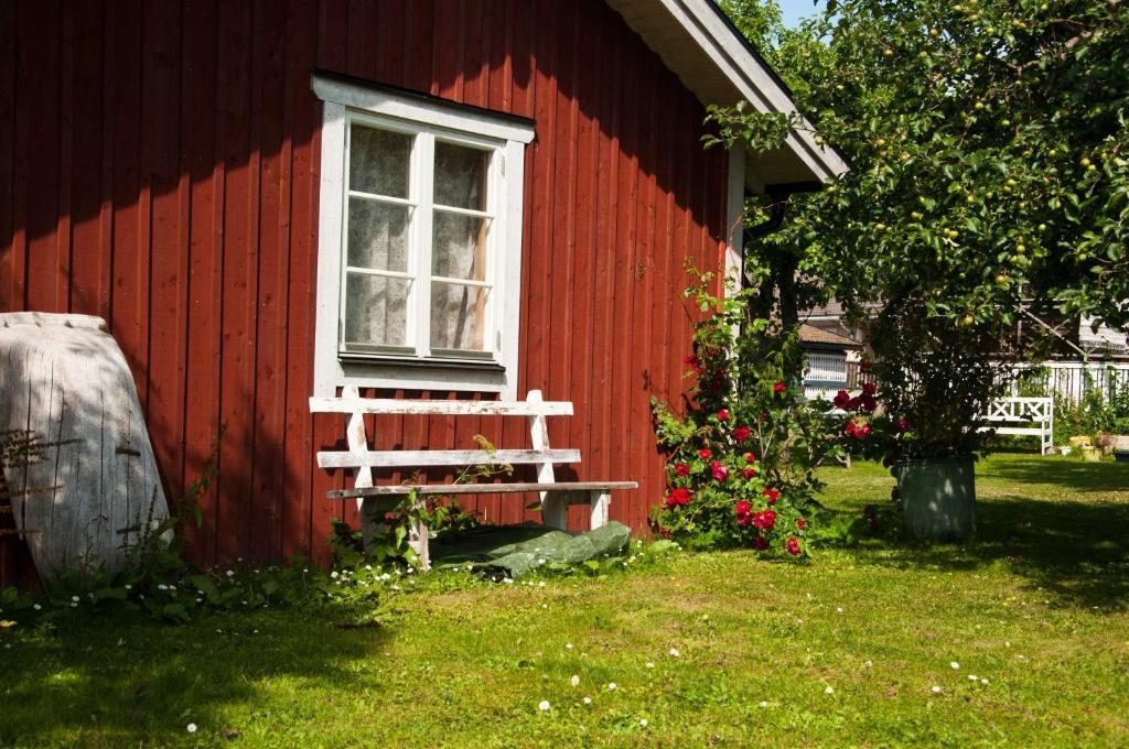Hotel Pensionat Granparken Norrtälje Esterno foto