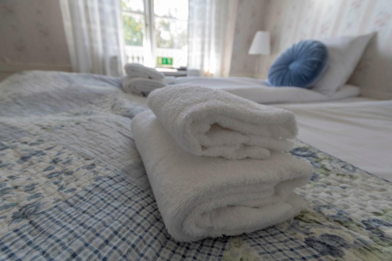 Hotel Pensionat Granparken Norrtälje Esterno foto