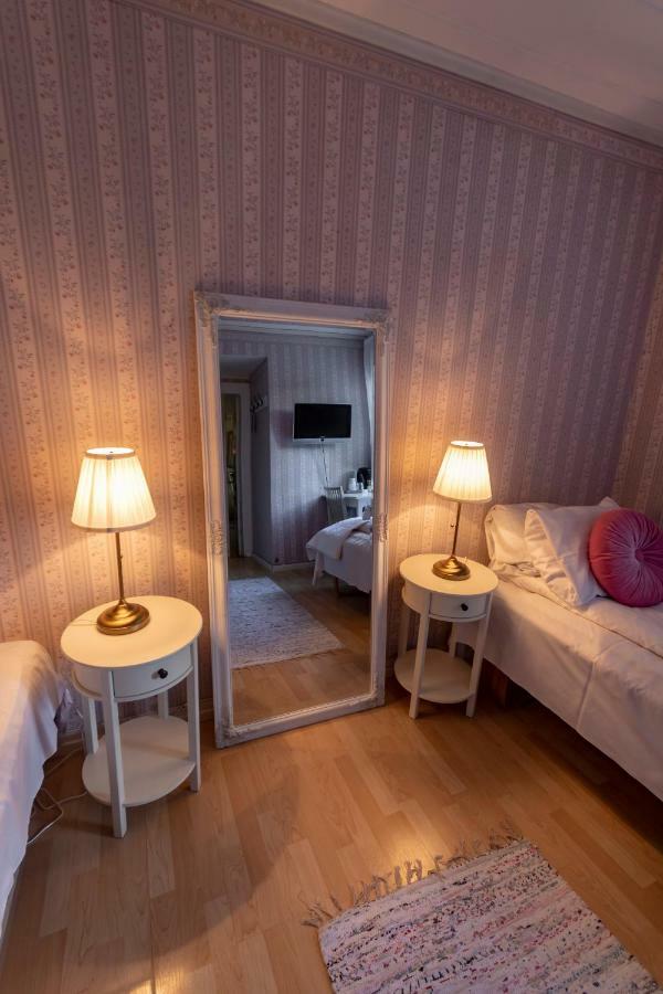 Hotel Pensionat Granparken Norrtälje Esterno foto