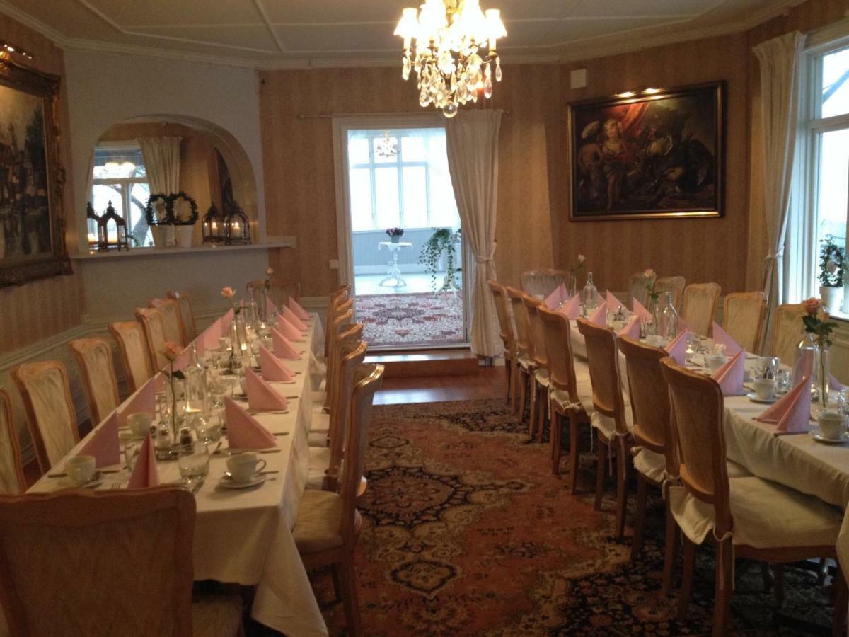 Hotel Pensionat Granparken Norrtälje Esterno foto