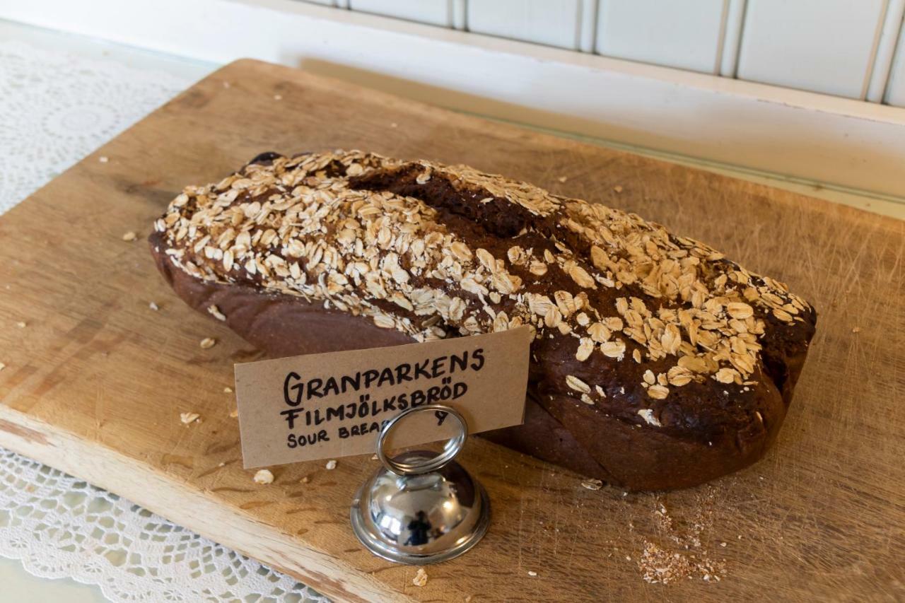 Hotel Pensionat Granparken Norrtälje Esterno foto