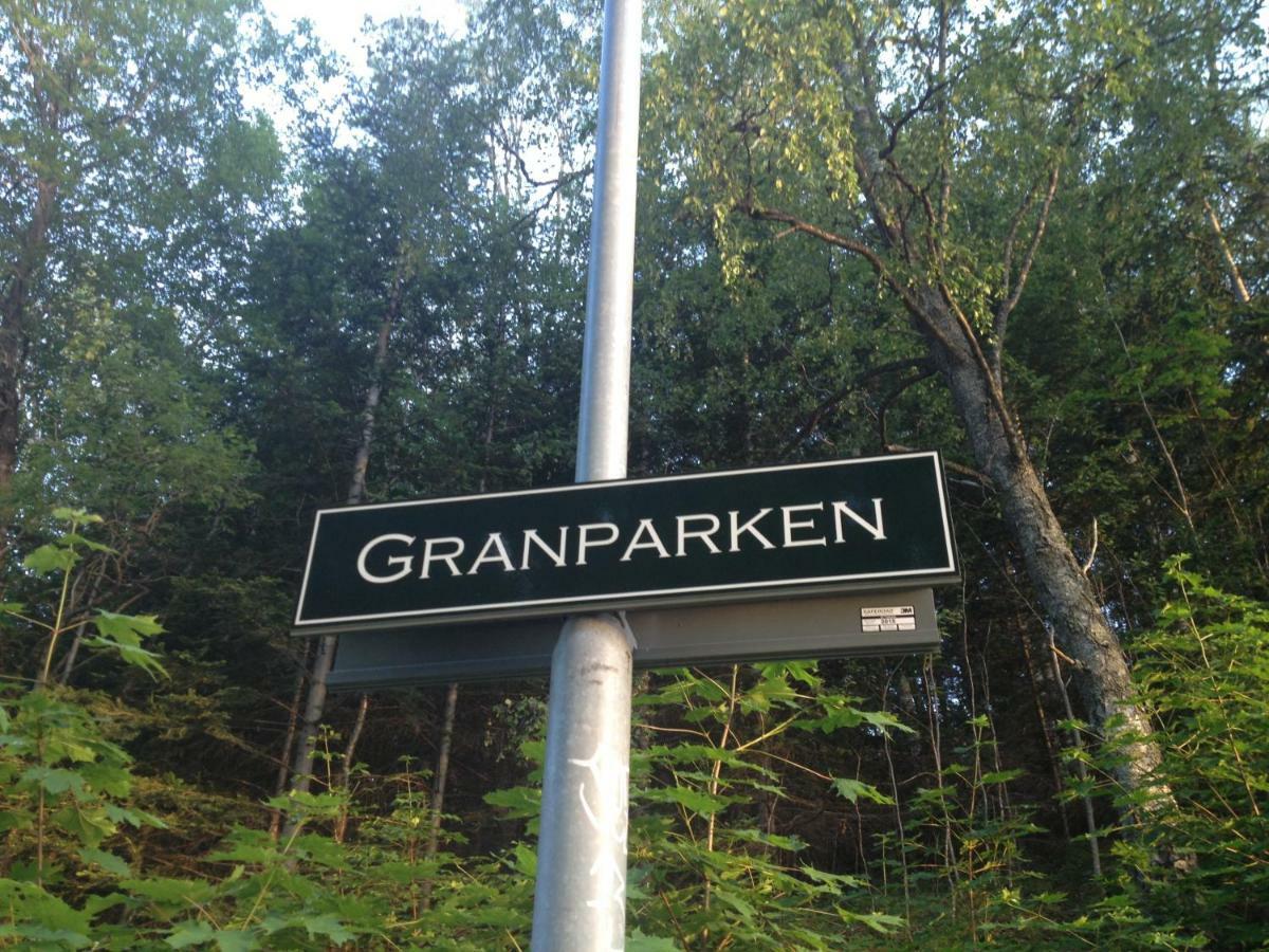 Hotel Pensionat Granparken Norrtälje Esterno foto